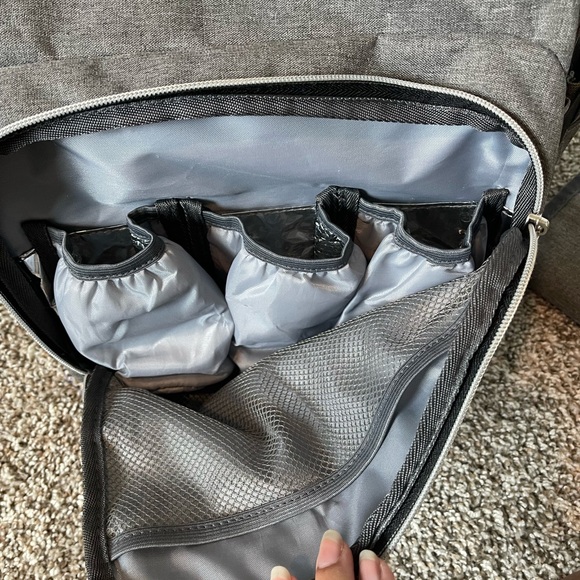 KeaBabies Diaper Bag Backpack (Classic Gray) - Picture 8 of 9